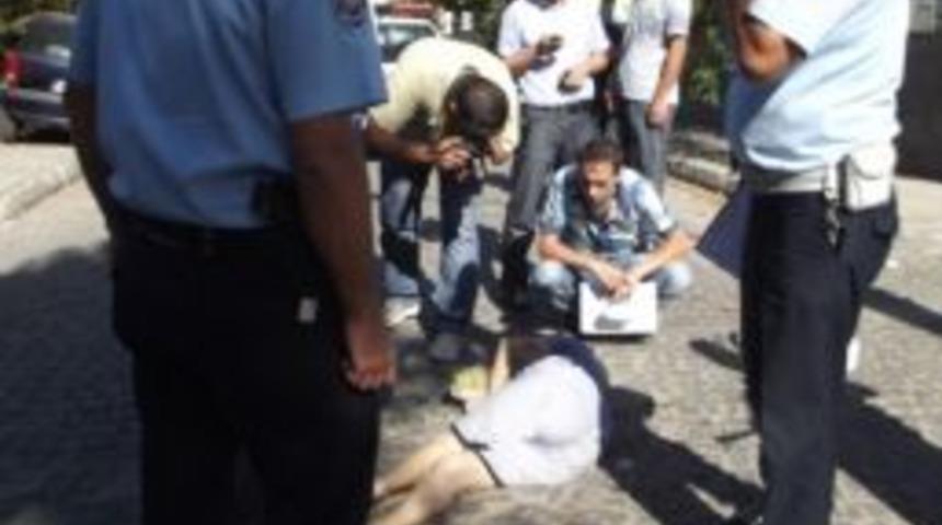 Zihinsel Engelli Yaşlı Kadını Ezip Ka&ccedil;tı