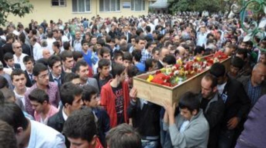 Organ Nakli İle 4 Kişiye Hayat Veren Samet Toprağa Verildi.