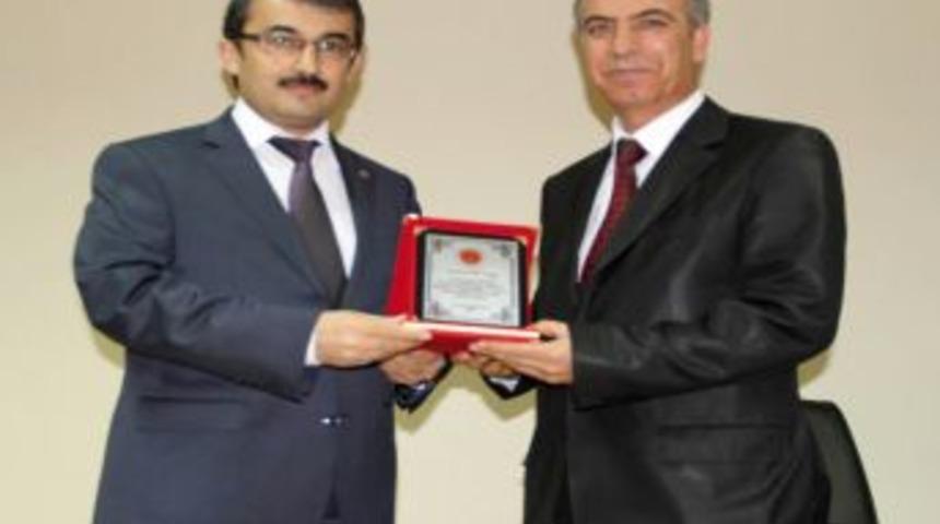 Rekt&ouml;r U&ccedil;ar: T&uuml;rkiye Yumurta &Uuml;retiminde D&uuml;nyada 11. Sırada Yer Almaktadır