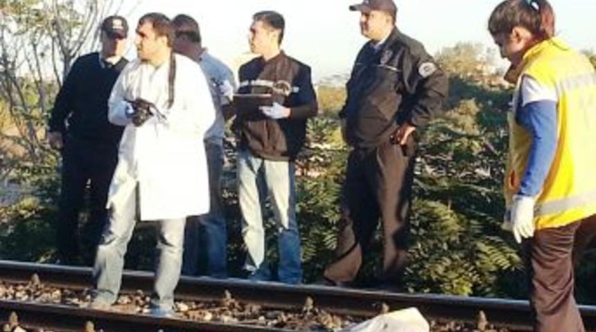 Kartal&rsquo;da Tren Kazası: 1 &Ouml;l&uuml;