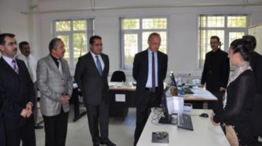 Bitlis Valisi Veysel Yurdag&uuml;l Adilcevaz İl&ccedil;esinde İncelemelerde Bulundu