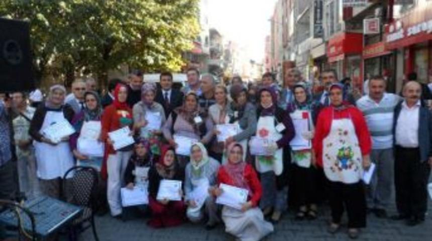 Kermeste Emeği ge&ccedil;enlere  teşekk&uuml;r Belgesi