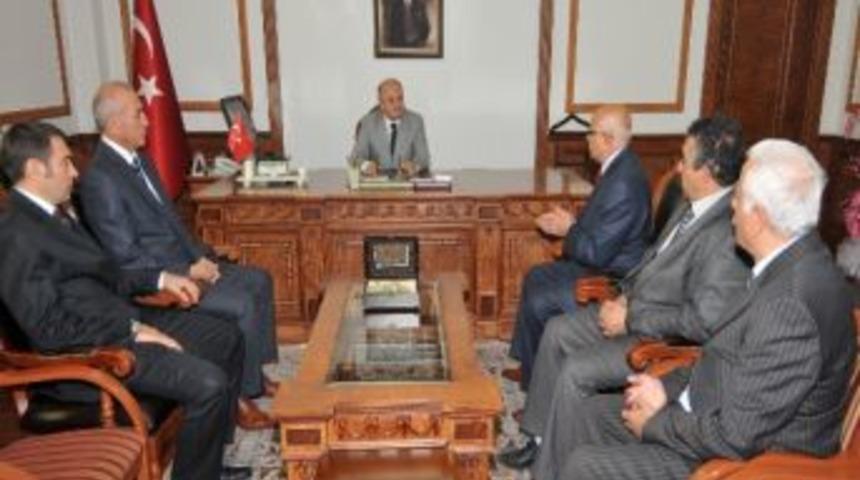 Kırşehir Ptt Başm&uuml;d&uuml;r&uuml; Vali &Ccedil;akacak&rsquo;ı Ziyaret Etti