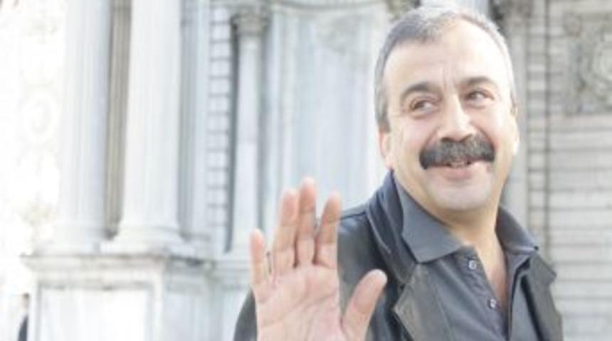 Sırrı S&uuml;reyya &Ouml;nder: Raci Tetik Benim Işkencecim