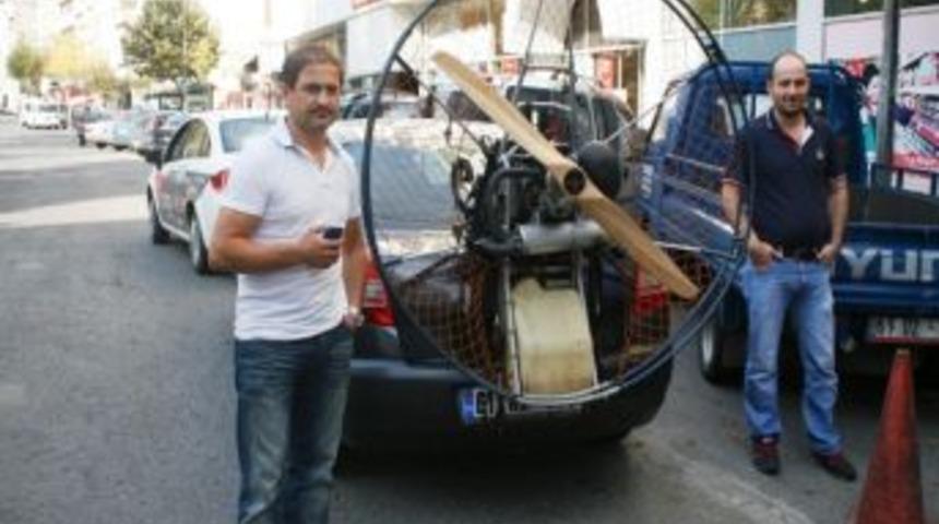 G&ouml;renler Bu Arabayı Pervane İle Gidiyor Sanıyor