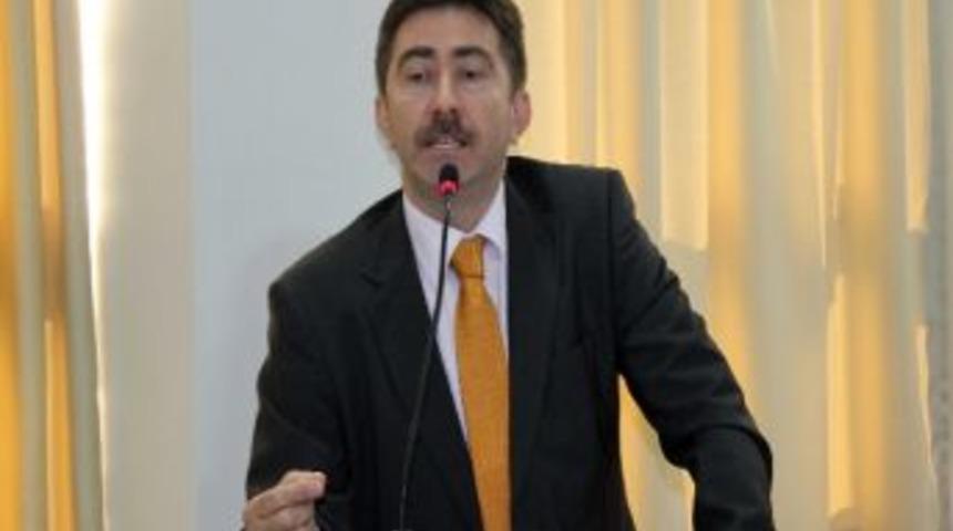 G&uuml;len Y&uuml;zler İstihdam Seminerinde