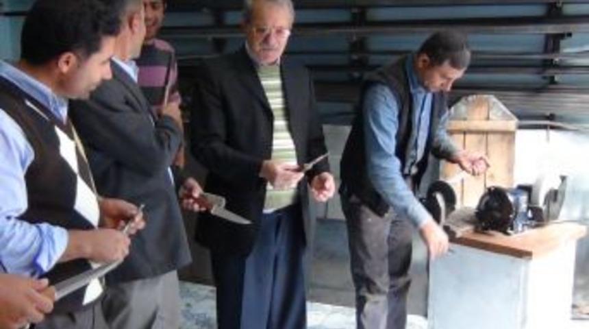 'Kurban Kesiminde Kullanılacak Bı&ccedil;ak &Ouml;zel &Uuml;retilmiş Olmalıdır'