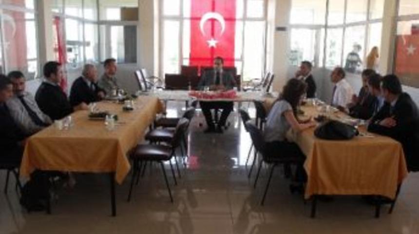 Başkomiser Kemal Hanil&ccedil;i Veda Yemeği Verdi