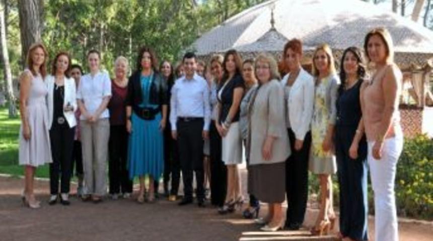 Başkan T&uuml;t&uuml;nc&uuml; Antikad &Uuml;yeleri İle Bir Araya Geldi