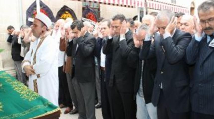 Fahri &Ccedil;elebi Son Yolculuğuna Uğurlandı