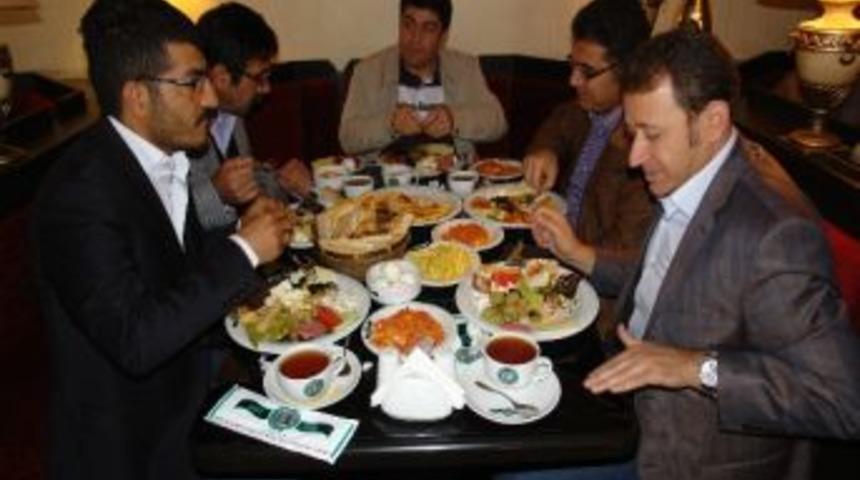 Y&uuml;ksekova Kaymakamı Yasin Tikdağ Basın Mensupları İle Bir Araya Geldi