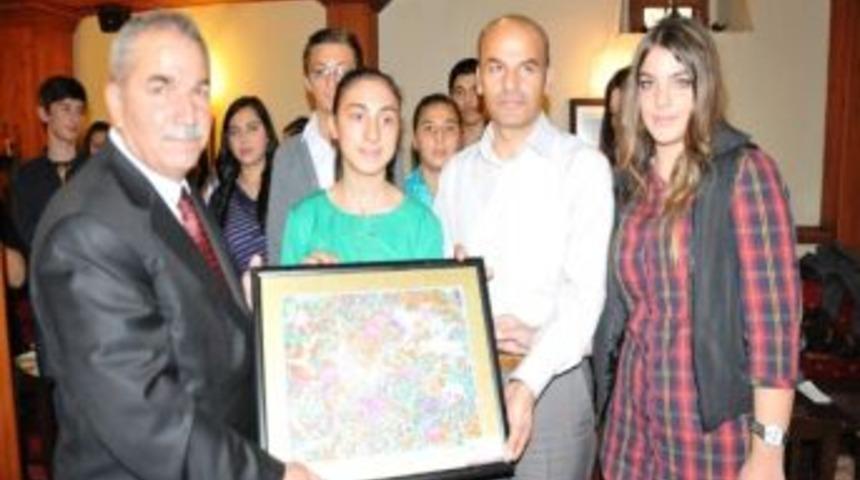 Demirtaş, Gen&ccedil; Yazarları Misafir Etti