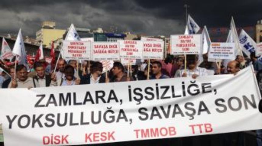 Taksim&rsquo;de Zam Protestosu