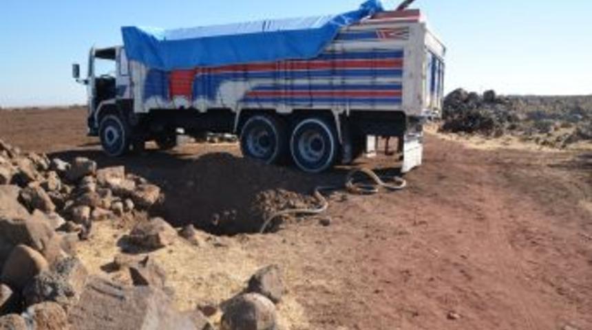 Akaryakıt &Ccedil;etesi, Petrol Boru Hattından 5 Ton Ham Petrol &Ccedil;almış