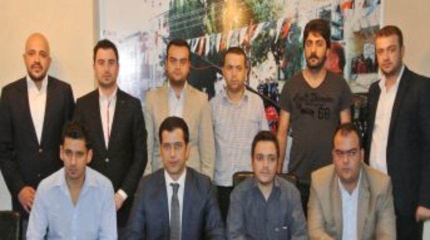 Ak Parti Gen&ccedil;lik Kolları'ndan Başbakan&rsquo;a Tam Destek