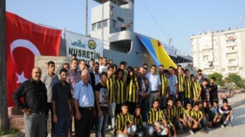 &lsquo;nusret&rsquo;in Mayınları&rsquo; Taraftar Grubu Nusret Mayın Gemisi&rsquo;nde Buluştu