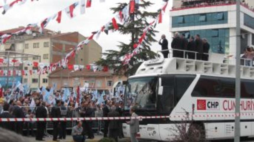 "T&uuml;rkiye'de Demokrasi Yok, Olsaydı Herkes Telefonda Rahat&ccedil;a Konuşurdu"