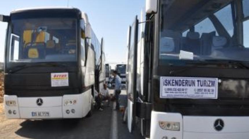 Vizeler Alındı, Hacı Adayları Habur&rsquo;dan Irak'a Giriş Yaptı