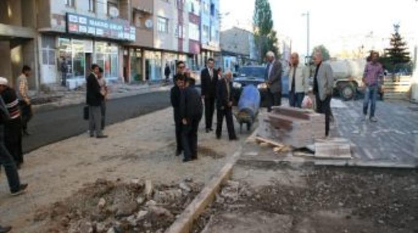 Kars Belediyesi Alt Yapı Ve Sıcak Asfalt &Ccedil;alışmaları Devam Ediyor