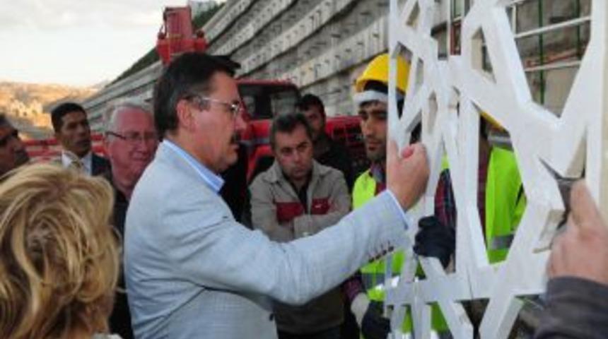 Başkan G&ouml;k&ccedil;ek, Kentsel D&ouml;n&uuml;ş&uuml;m Alanını Denetledi