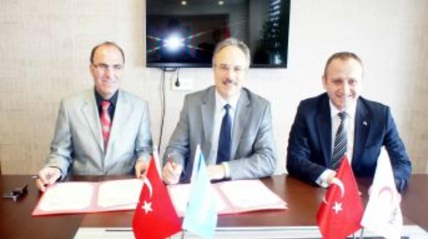 Kızılay Ile Canik Başarı &Uuml;niversitesi, Hedef 25 I&ccedil;in Işbirliği Yapacak