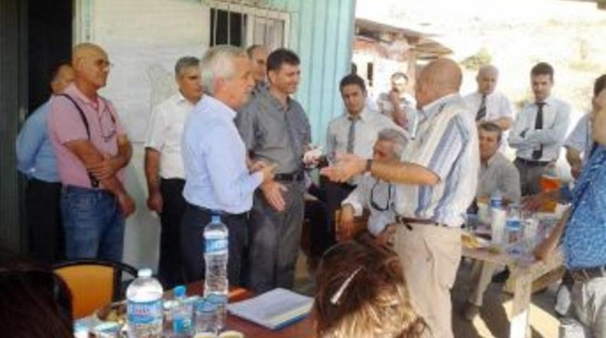 &Ouml;demiş Belediye Başkanı Bekir Keskin Yerinde Tespitte