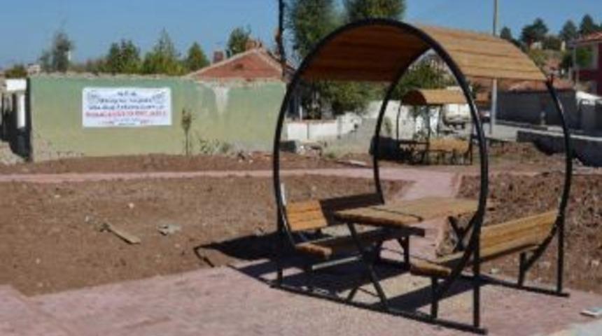 &Ouml;zhan Mahallesi'nde Yapılan Parkı'nın Alanı Genişletild