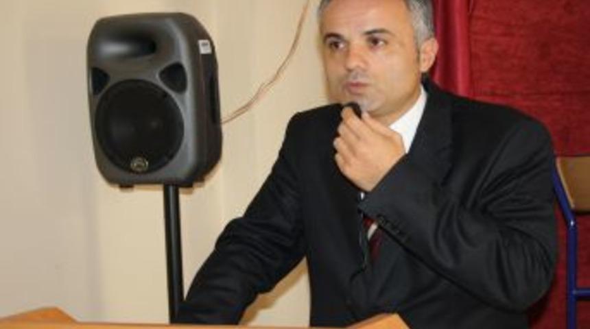 ''&Ccedil;ocuklar Ilk Terbiyeyi Annesi Ve Babasından Alır''