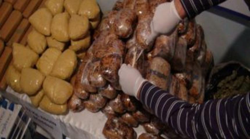 İsot ı&ccedil;erisinde eroin sevkıyatı