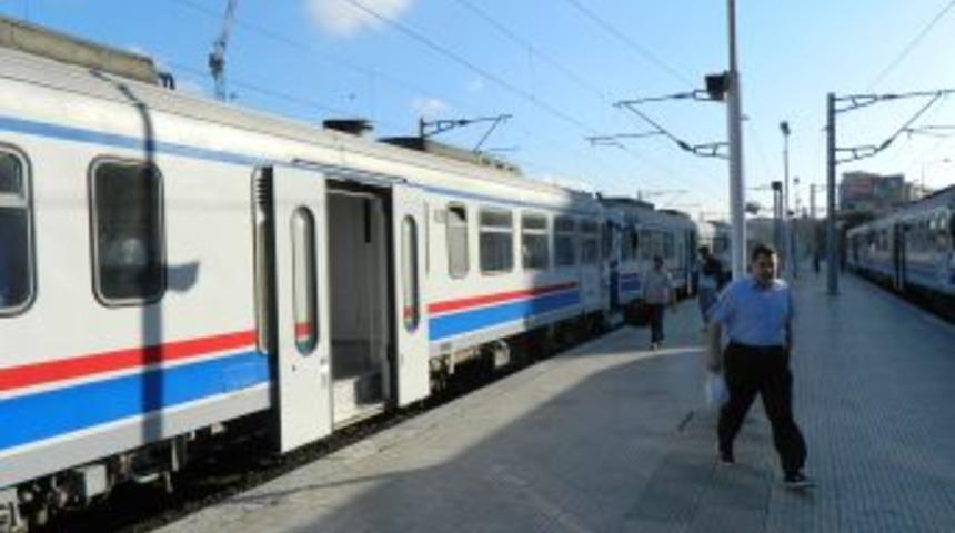 &Ouml;demiş-İzmir Tren Seferleri R&ouml;tarlı Yapılıyor