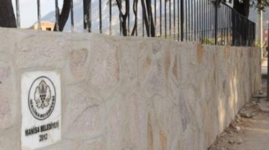 Vakıfbank T&uuml;rkbirliği İlk&ouml;ğretim Okulu'na &Ccedil;evre D&uuml;zenlemesi