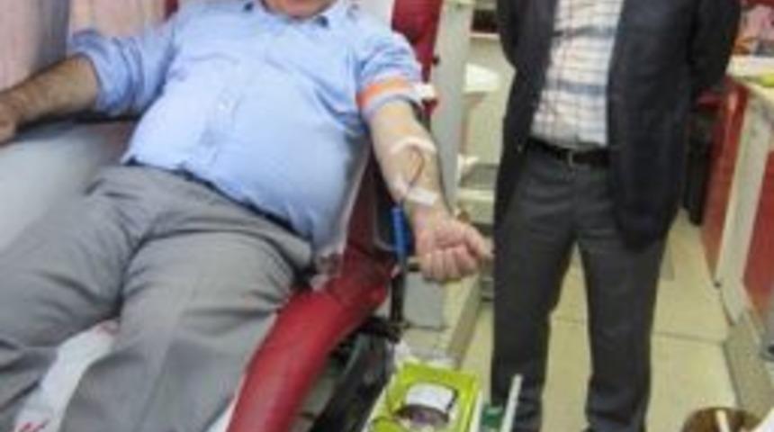 Vali, Cumhuriyet Başsavcısı Ve Adalet Komisyonu Başkanı Kan Bağışında Bulundu