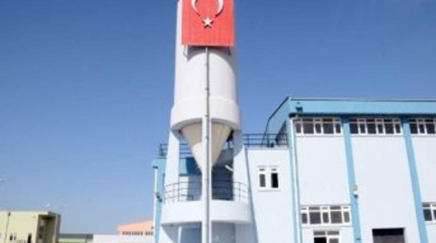 Balıkesir Belediyesinden Led Işıklı Dev T&uuml;rk Bayrağı