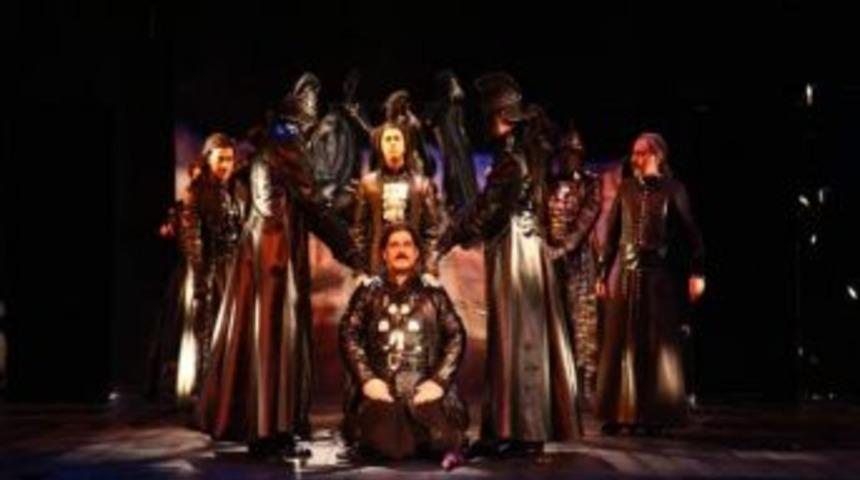 Şehir Tiyatrolarından Muhteşem Performans