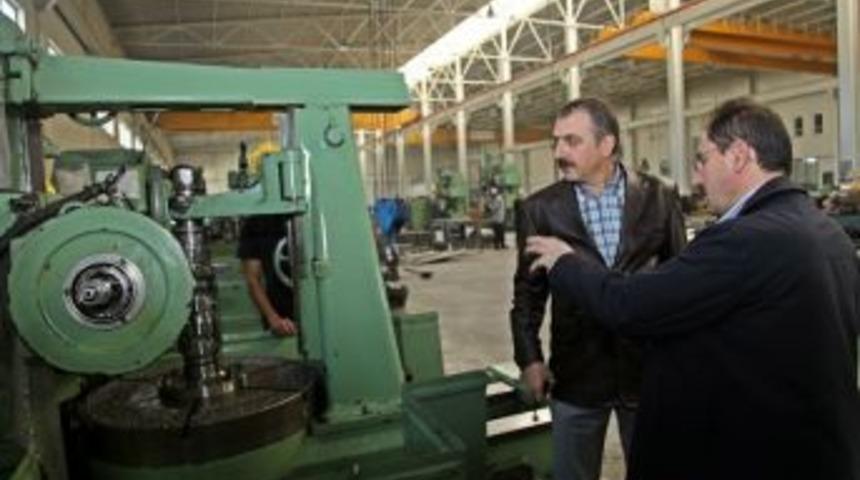 Vali Başk&ouml;y OSB'de incelemelerde bulundu