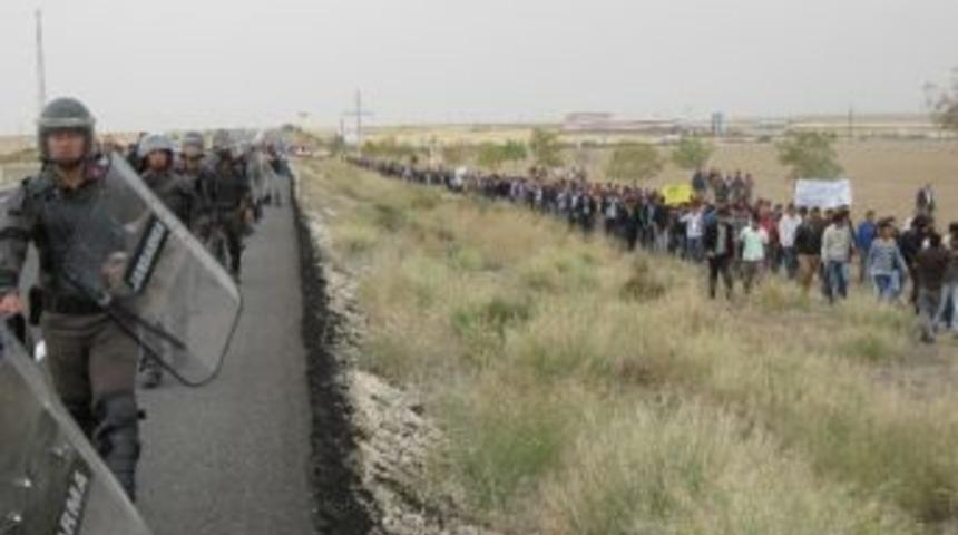 Konya&rsquo;da B&uuml;y&uuml;kşehir Yasa Tasarısına Tepki Y&uuml;r&uuml;y&uuml;ş&uuml;