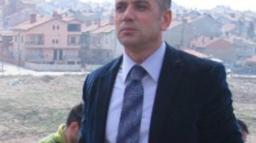 Taraftarlar Arasındaki Taşlı-şişeli Kavgada İl&ccedil;e Emniyet M&uuml;d&uuml;r&uuml; Yaralandı