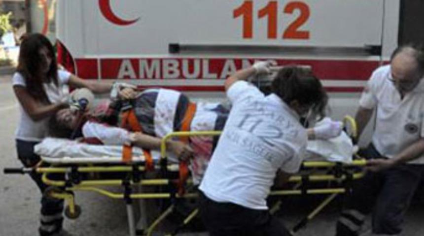 Eşine &ouml;ld&uuml;ren adam bir kişiyi daha vurdu