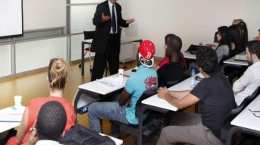 Kosova Milletvekili Mustafa: T&uuml;rkler Balkanlar'a Uzak