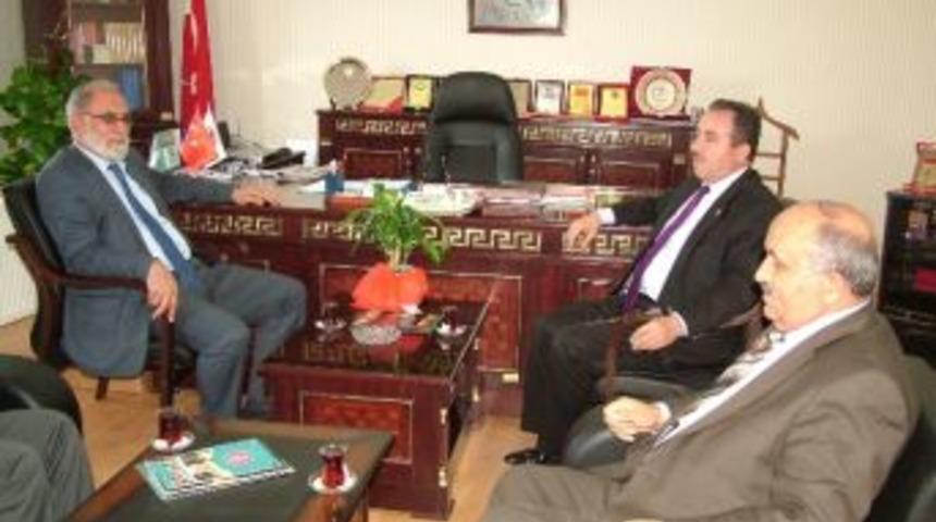 Kayseri İl M&uuml;ft&uuml;s&uuml; Maraşlıgil&rsquo;den Nevşehir M&uuml;ft&uuml;s&uuml; &Ouml;zt&uuml;rk&rsquo;e Ziyaret