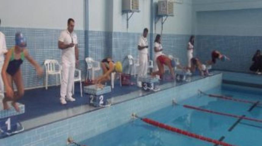 Kış Sezonunda Y&uuml;zmeye Devam