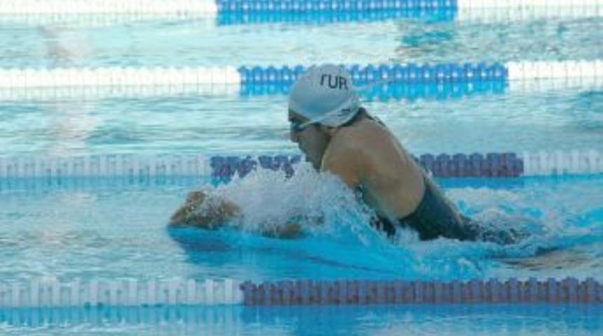 Kış Sezonunda Y&uuml;zmeye Devam