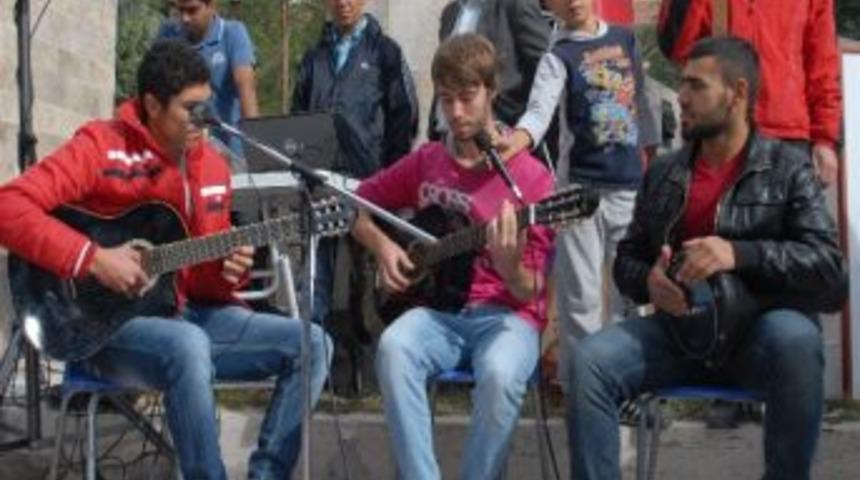 Burdur'da Gen&ccedil;lik Y&uuml;r&uuml;y&uuml;ş&uuml;