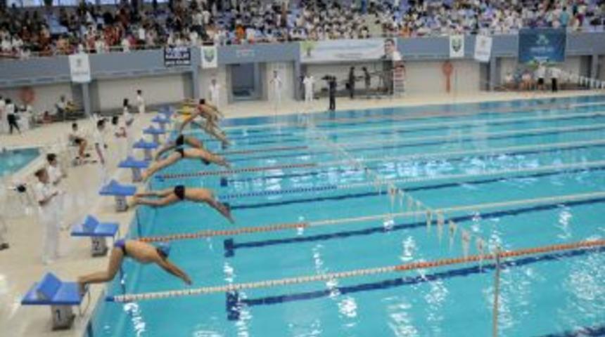 Başkan Fadıloğlu: Denizi Olmayan Gaziantep&rsquo;te Milli Y&uuml;z&uuml;c&uuml; &Ccedil;ıkartacağız