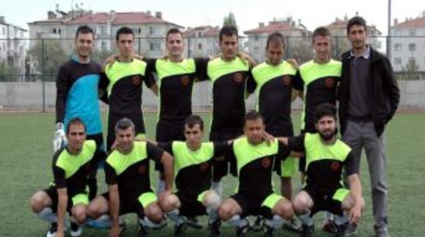 S&uuml;per Amat&ouml;r K&uuml;me