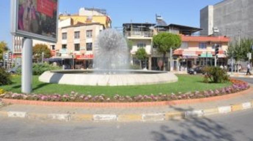 Salihli Rengarenk Oldu