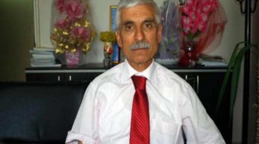 Salihli&rsquo;de Yol Yapım &Ccedil;alışmaları S&uuml;r&uuml;yor