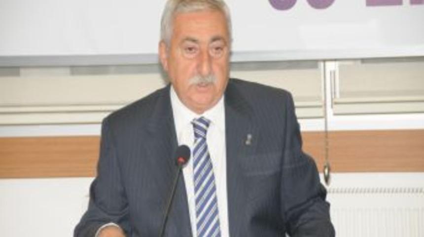 Paland&ouml;ken: Trafik Kazalarında Ilk 10 &Uuml;lke I&ccedil;erisindeyiz