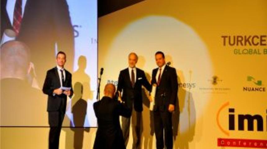 Bursagaz&rsquo;a &lsquo;En &Ouml;vg&uuml;ye Değer &Ccedil;ağrı Merkezi&rsquo; &Ouml;d&uuml;l&uuml;