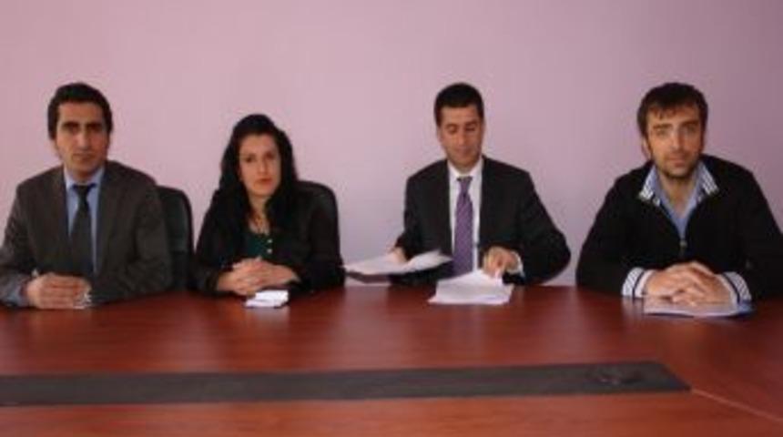 Hakkari Barosu&rsquo;ndan A&ccedil;lık Grevlerini Sonlandırma &Ccedil;ağrısı